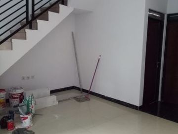 Jual Rumah Antapani Dekat ke Kawasan Arcamanik, Cisaranten