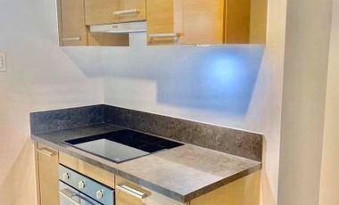 Condominium 3 Bedrooms: 3 Bedrooms Condo For Sale in The Proscenium Sakura Tower Rockwell Makati City
