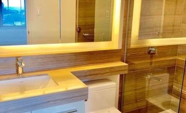 Condominium 3 Bedrooms: 3 Bedrooms Condo For Sale in The Proscenium Sakura Tower Rockwell Makati City