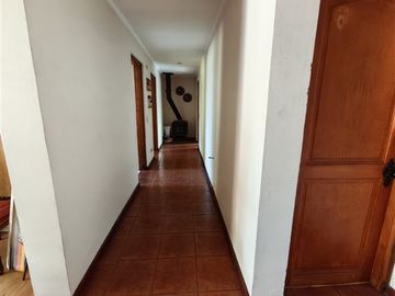 Casa en venta de 4 dorm. en Los Angeles