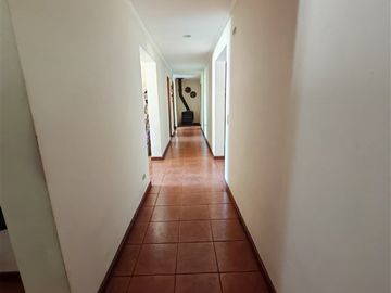 Casa en venta de 4 dorm. en Los Angeles