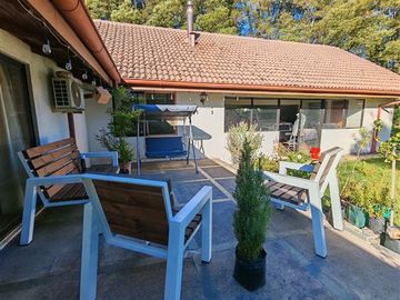 Casa en venta de 4 dorm. en Los Angeles