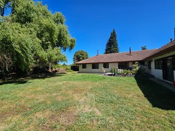 Casa en venta de 4 dorm. en Los Angeles