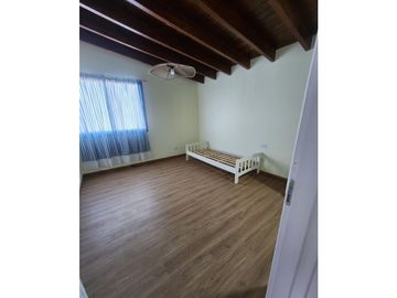 VENTA CASA 3 DORMITORIOS BARRIO CERRADO LOMAS DEL REY MAYU SUMAJ