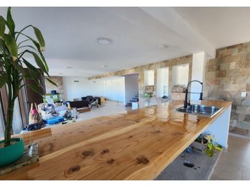 VENTA CASA 3 DORMITORIOS BARRIO CERRADO LOMAS DEL REY MAYU SUMAJ
