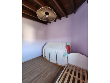 VENTA CASA 3 DORMITORIOS BARRIO CERRADO LOMAS DEL REY MAYU SUMAJ
