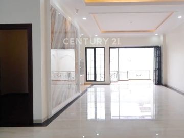 Rumah Rooftop Istimewa  Baru Renov Siap Huni Di Menteng S9572