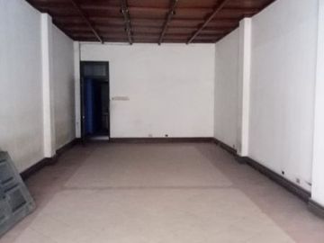 Rumah Seperti Ruko/Rukan Masuk Kawasan Elit Jl.Raya Satelit.