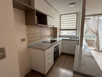 Departamento en venta de 3 dorm. 2 Baños Metro Bueras