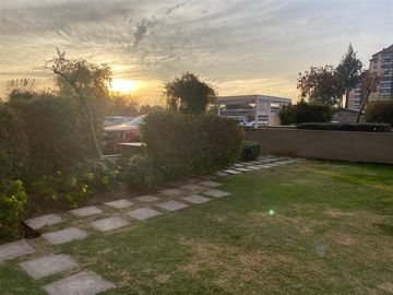 Departamento en venta de 3 dorm. 2 Baños Metro Bueras