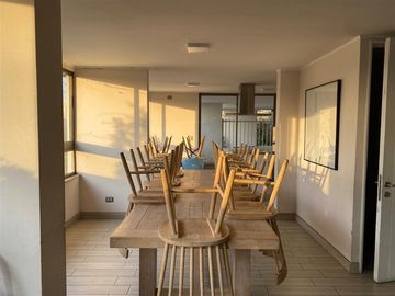 Departamento en venta de 3 dorm. 2 Baños Metro Bueras