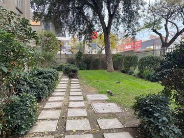 Departamento en venta de 3 dorm. 2 Baños Metro Bueras