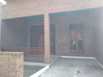 TERBAIK DI TAHUN INI, RUMAH SIAP HUNI BERGAYA JAWA 3 KAMAR TIDUR DI PRAMABANAN
