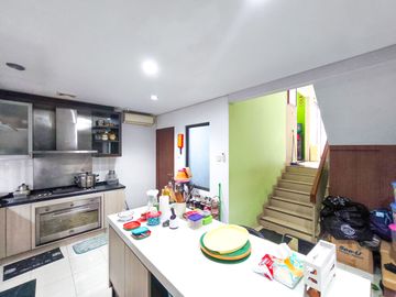 Rumah Siap Huni 8 Menit ke Transpark Mall Bintaro Hadap Timur J-41720