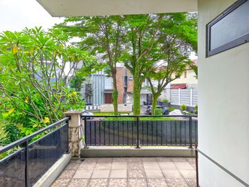 Rumah Siap Huni 8 Menit ke Transpark Mall Bintaro Hadap Timur J-41720