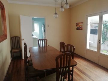 Casa en Venta en Casa de muy buena construcción centro Quilpué