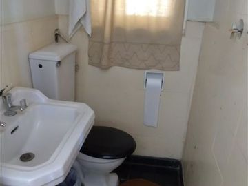 Casa en Venta en Casa de muy buena construcción centro Quilpué