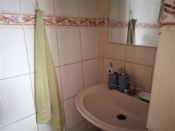 Casa en Venta en Casa de muy buena construcción centro Quilpué