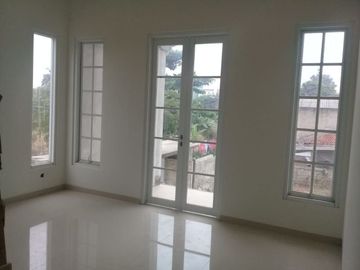 Rumah Mewah Siap Huni 2 lt 1.5 M an di Ciputat Pamulang (aisah)