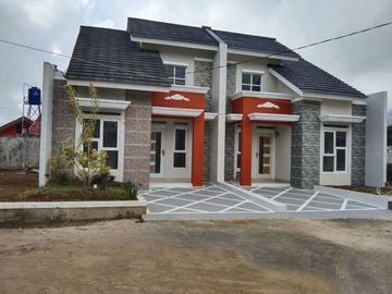 Rumah Cantik di Ratu Mansion Cianjur