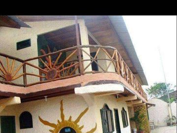 Venta de posada en Canoa