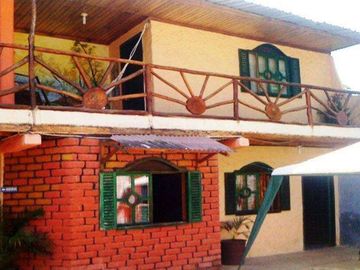 Venta de posada en Canoa