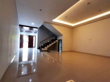 Rumah Baru SIAP HUNI Modern Di Batununggal Buah Batu Bandung