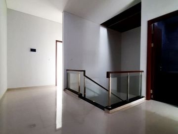 Rumah Baru SIAP HUNI Modern Di Batununggal Buah Batu Bandung