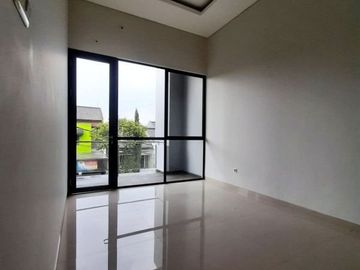 Rumah Baru SIAP HUNI Modern Di Batununggal Buah Batu Bandung