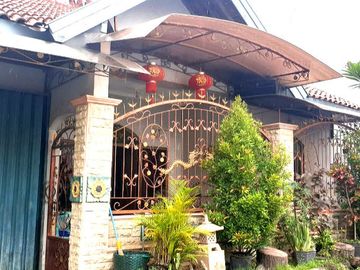 Rumah Luas di Perumahan Puri Hutama Klaten