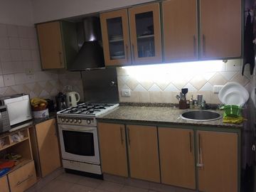 Duplex en Venta Haedo / Moron (A120 3251)