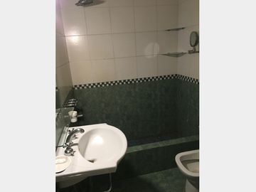 Duplex en Venta Haedo / Moron (A120 3251)