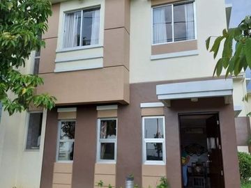 3 Bedroom 2 Story House in Washington Place Cavite