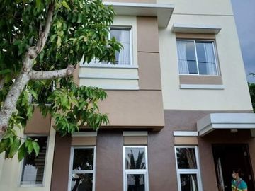 3 Bedroom 2 Story House in Washington Place Cavite