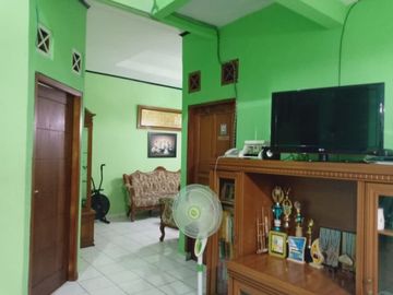 Rumah di Cimanggis, 2Lt, Komplek Pondok Duta, Tugu