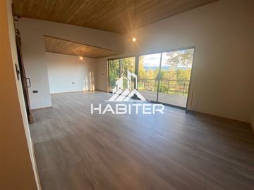 COD 39977 Casa en venta de 3 dorm. en Pucón