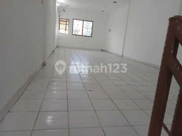 Di Jaul Ruko Di Villa Taman Bandara.dadap