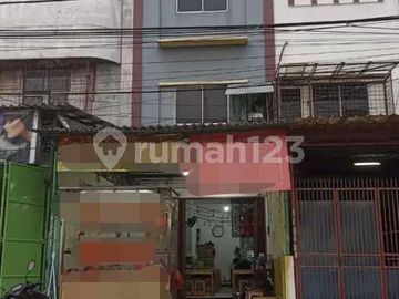 Di Jaul Ruko Di Villa Taman Bandara.dadap