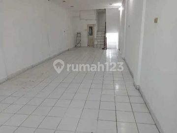 Di Jaul Ruko Di Villa Taman Bandara.dadap