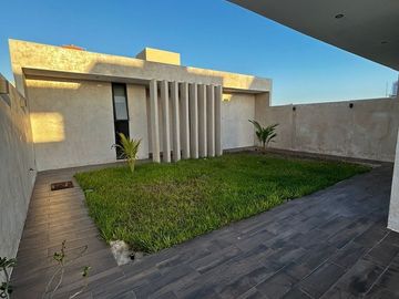Casa en Venta en Playa San Benito, Yucatán