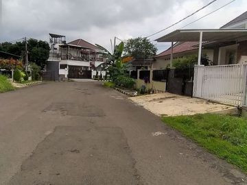 Rumah di Sawangan, 1Lt, Hoek, Hal Luas, Prmhn Bukit Rivaria