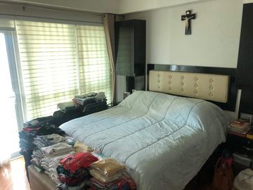 Condominium 1 Bedroom: 1BR Condo For Sale in Manansala Tower Rockwell Makati City