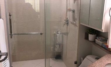 Condominium 1 Bedroom: 1BR Condo For Sale in Manansala Tower Rockwell Makati City