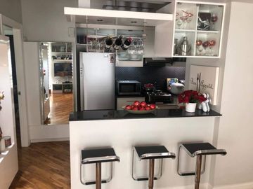 Condominium 1 Bedroom: 1BR Condo For Sale in Manansala Tower Rockwell Makati City
