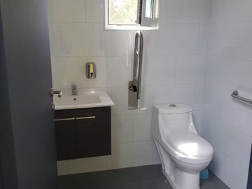 Venta Edificio Clinico - Calera de Tango