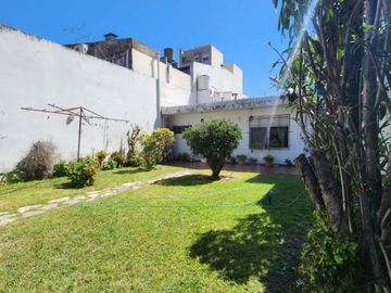 Casa en venta en Lanus Oeste