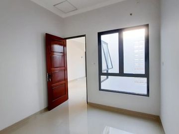 Rumah Brand New dalam Komplek Larangan Akses Strategis