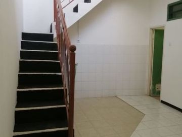 Dijual rumah 1.5 lantai lebak timur surabaya