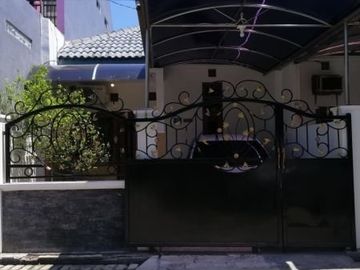 Dijual rumah 1.5 lantai lebak timur surabaya