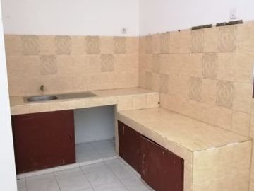 Dijual rumah 1.5 lantai lebak timur surabaya